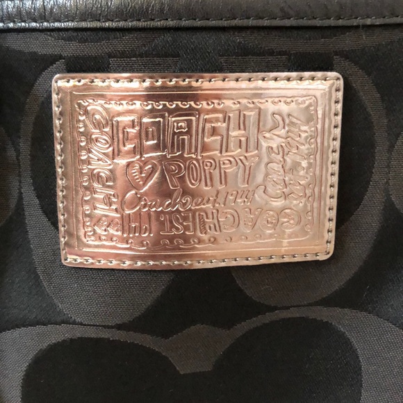 Coach Poppy Signature Tote - Picture 3 of 10